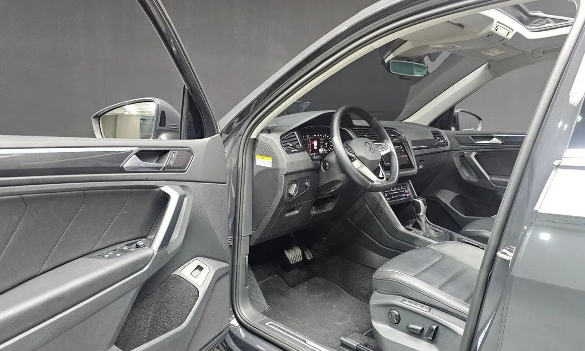 Volkswagen Tiguan — фото 9
