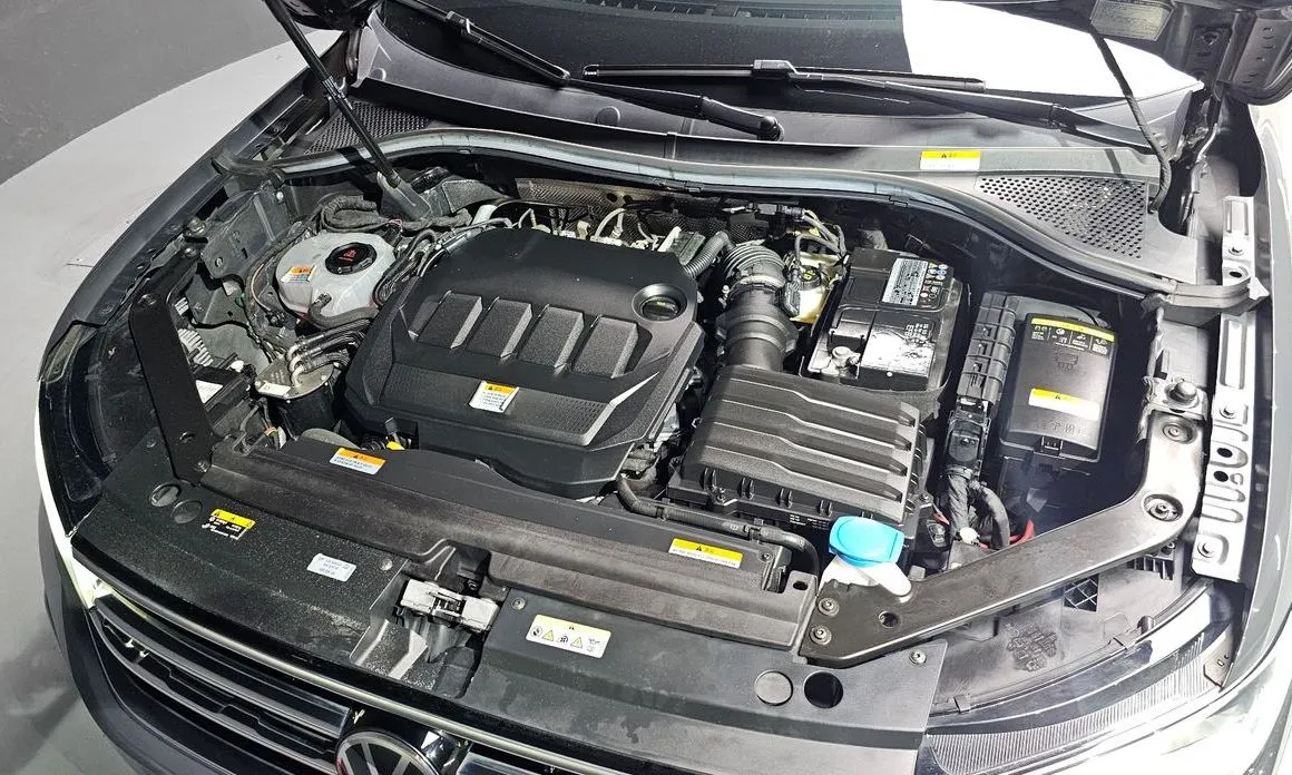 Volkswagen Tiguan — фото 10