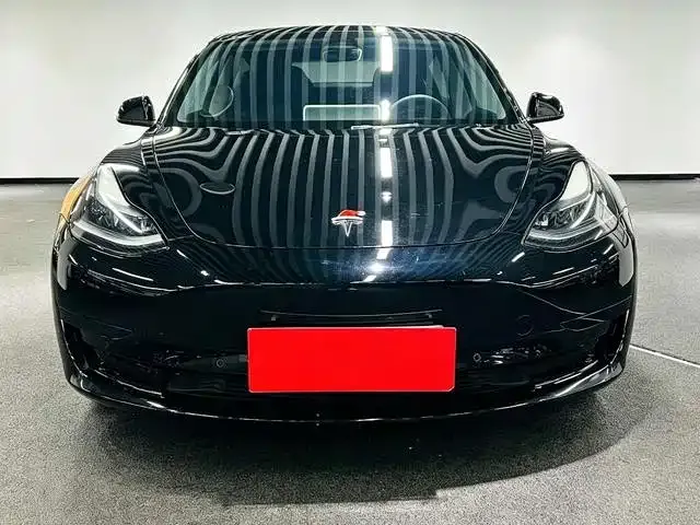 Tesla Model 3 — фото 9