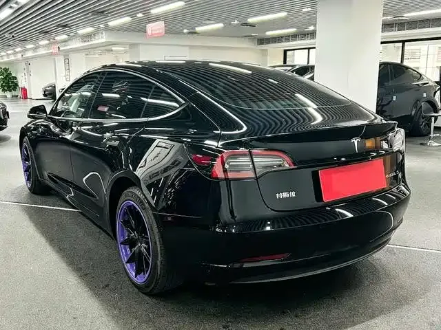Tesla Model 3 — фото 6
