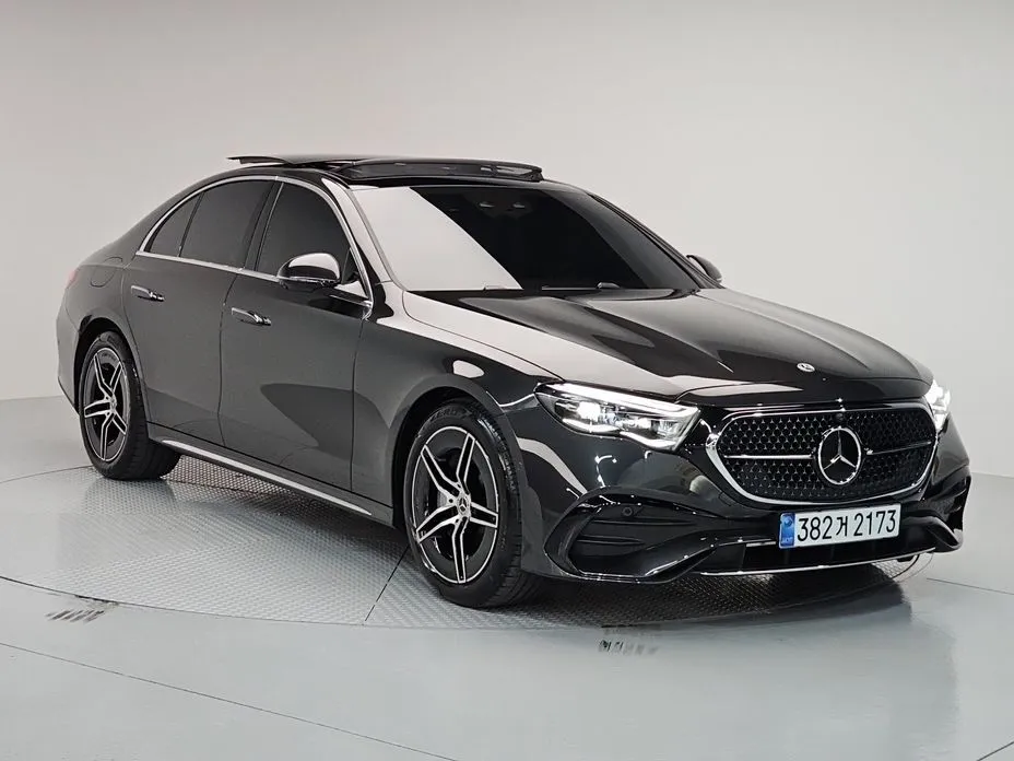 Mercedes-Benz E-Class — фото 2