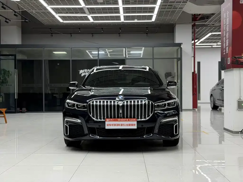 BMW 7 Series — фото 2