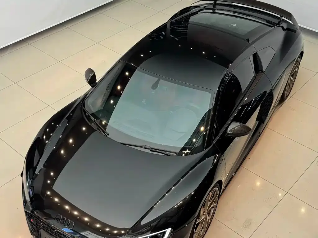 Audi R8 — фото 10