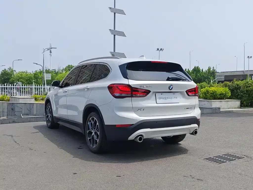 BMW X1 — фото 10
