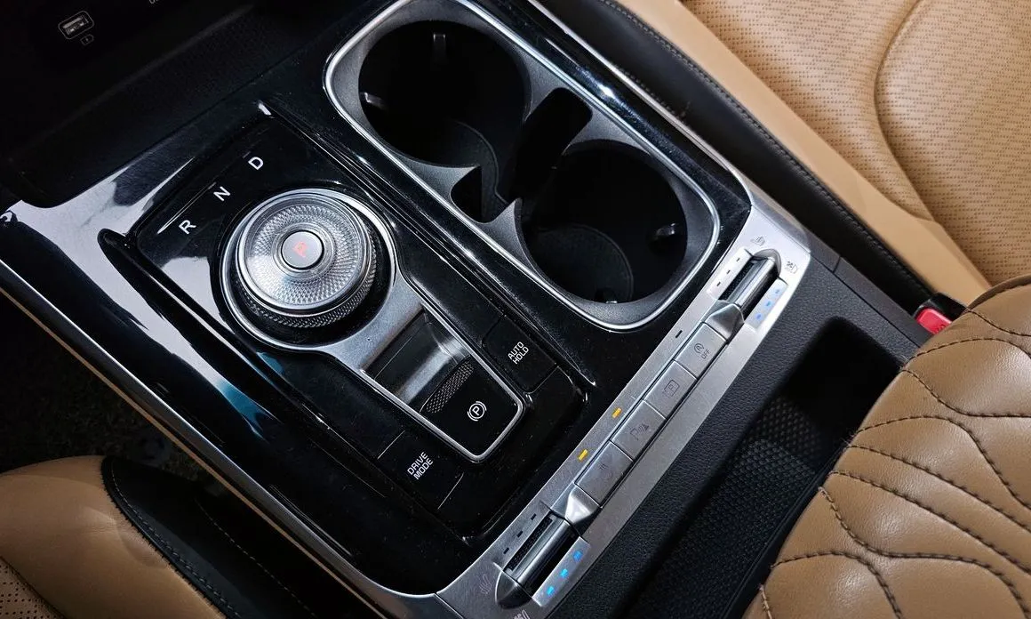 Kia Carnival — фото 2