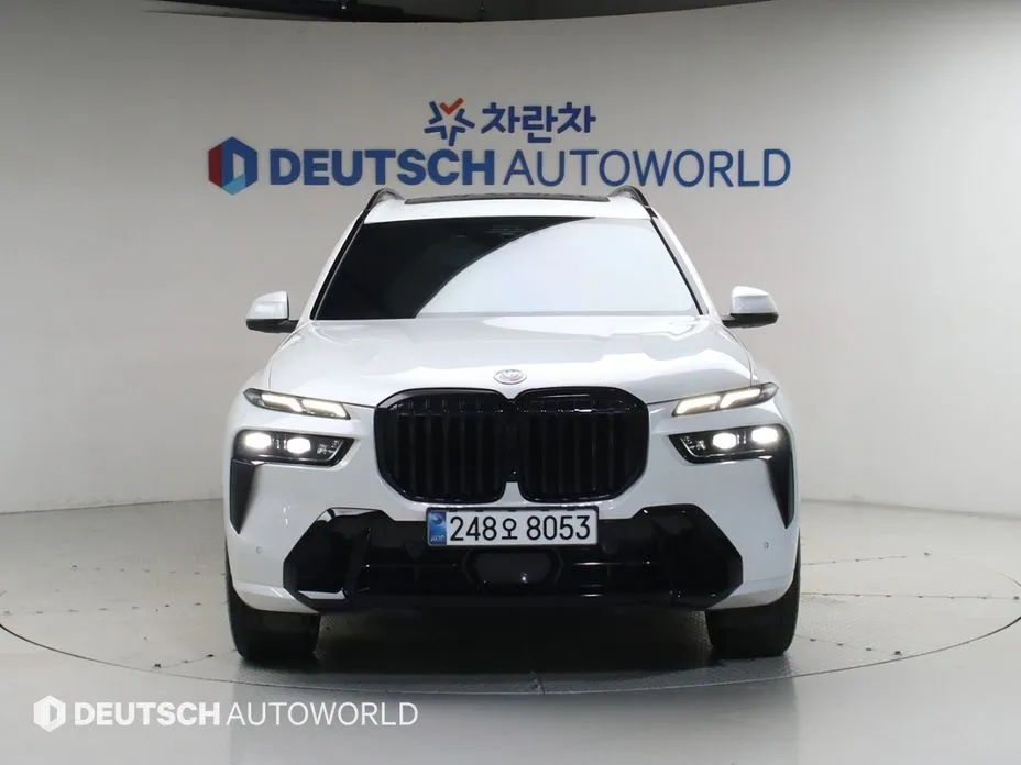 BMW X7 — фото 2