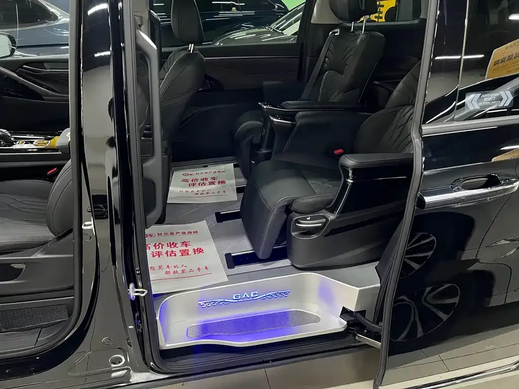 GAC Motor Trumpchi M8 — фото 4