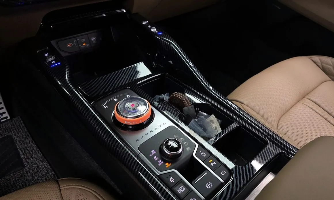 Kia Sorento — фото 10