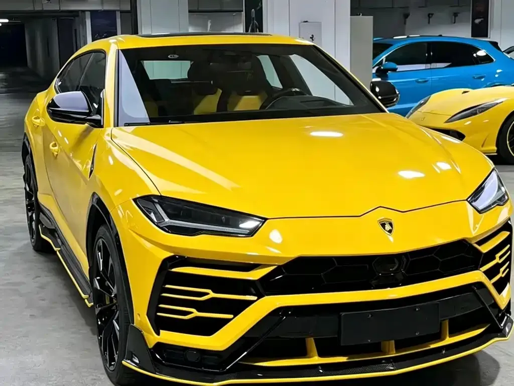 Lamborghini Urus — фото 1