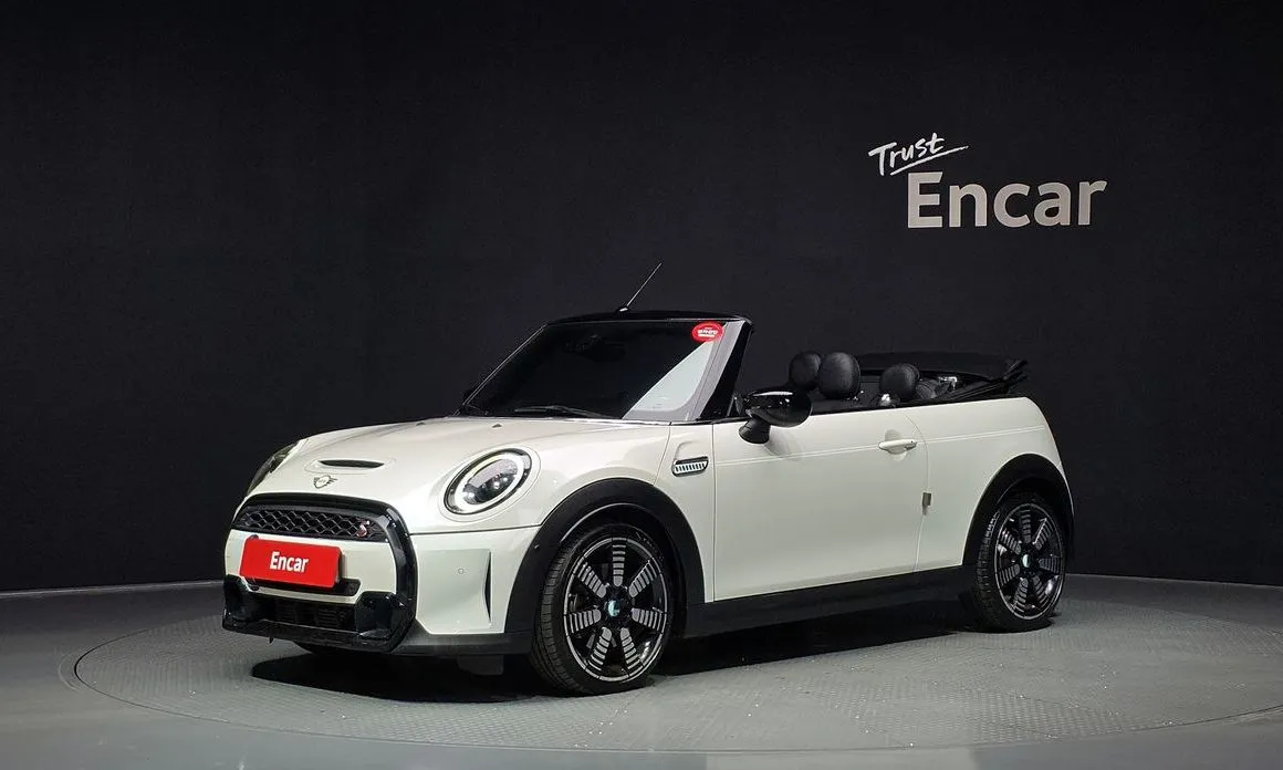 Mini Cooper Convertible — фото 1