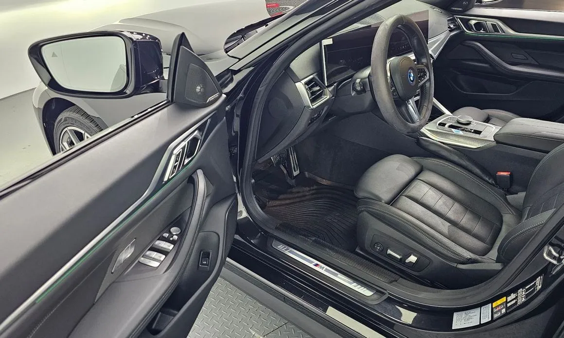 BMW i4 — фото 10