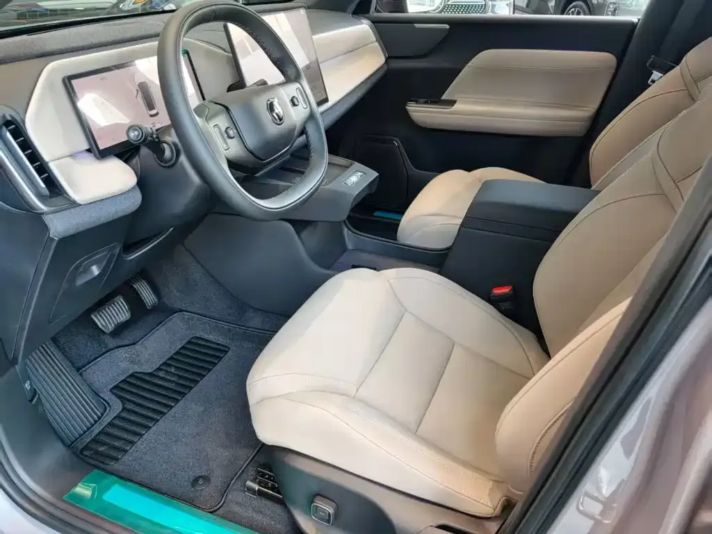 Volvo XC70 Plug-in Hybrid — фото 5