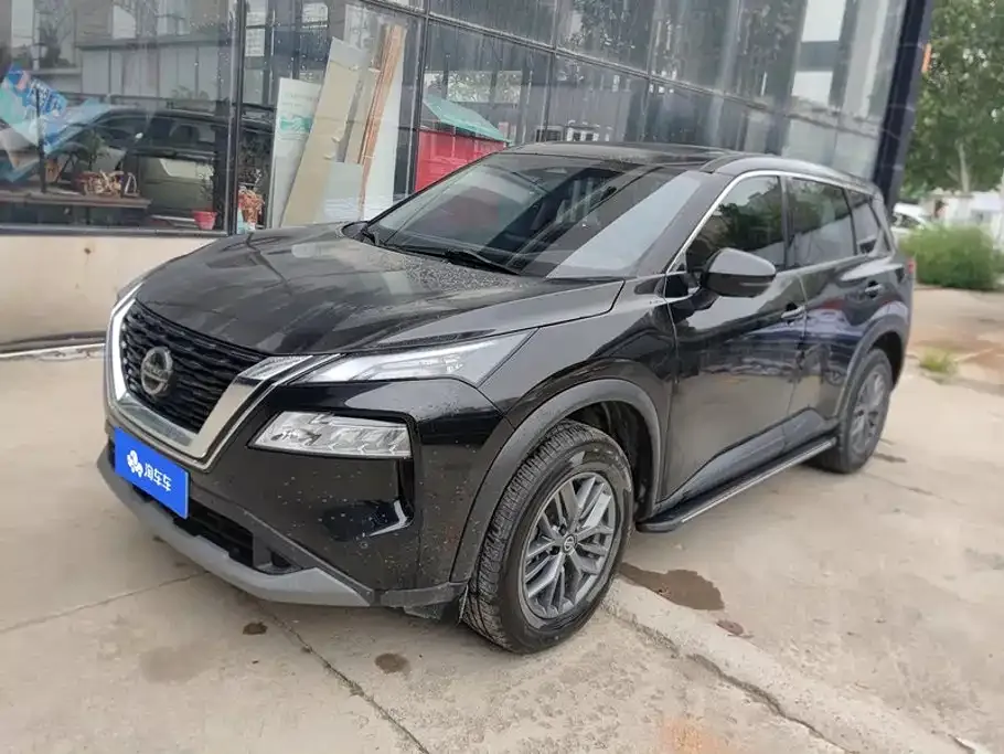 Nissan X-Trail — фото 1