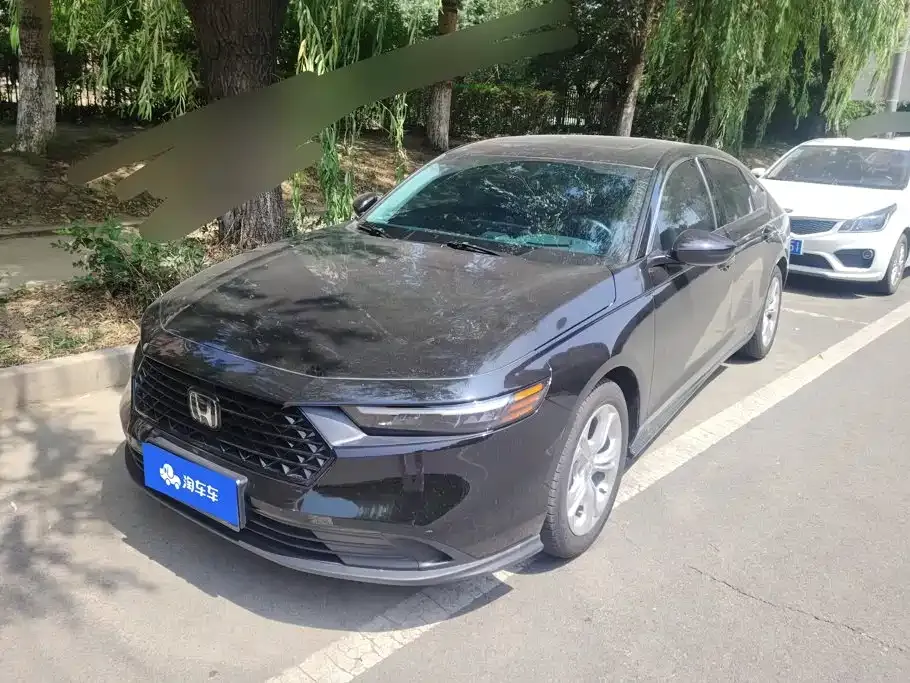Honda Accord — фото 1