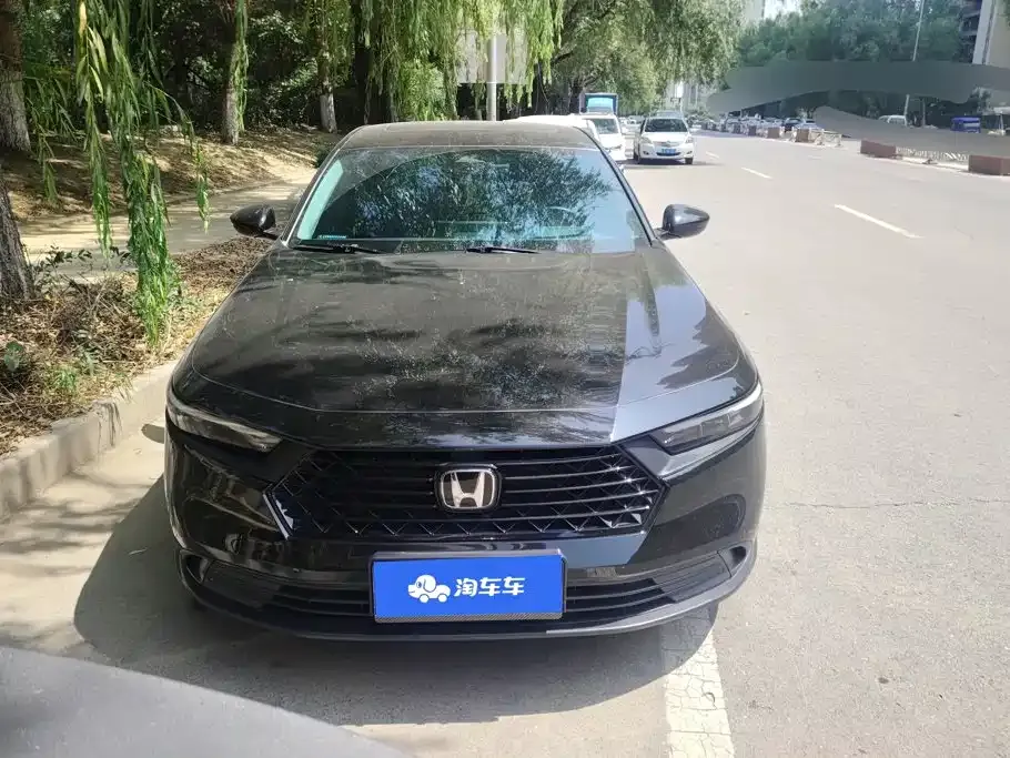 Honda Accord — фото 10
