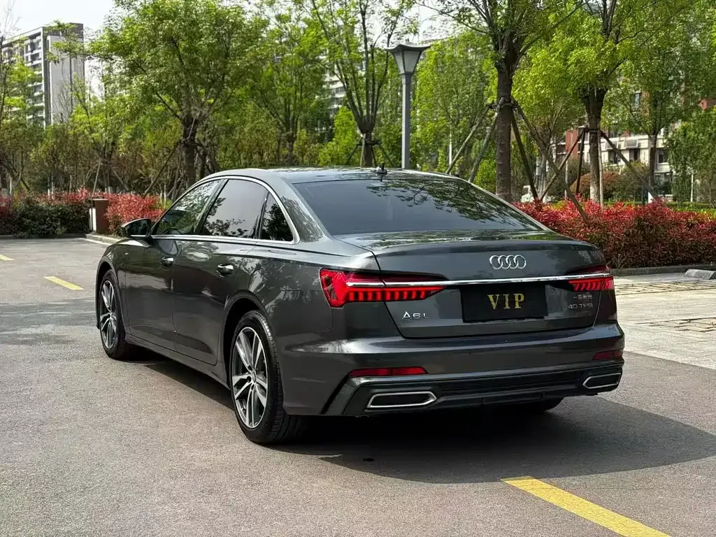 Audi A6L — фото 8