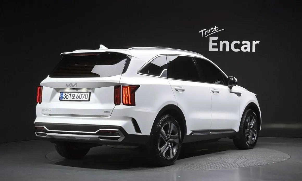 Kia Sorento — фото 5