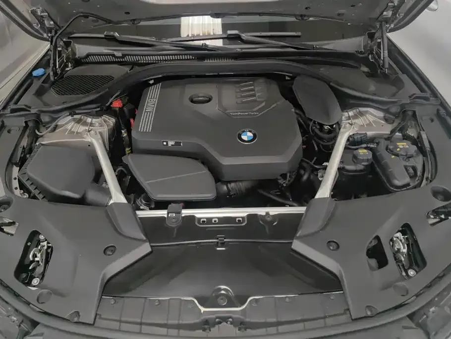 BMW 5 Series — фото 10