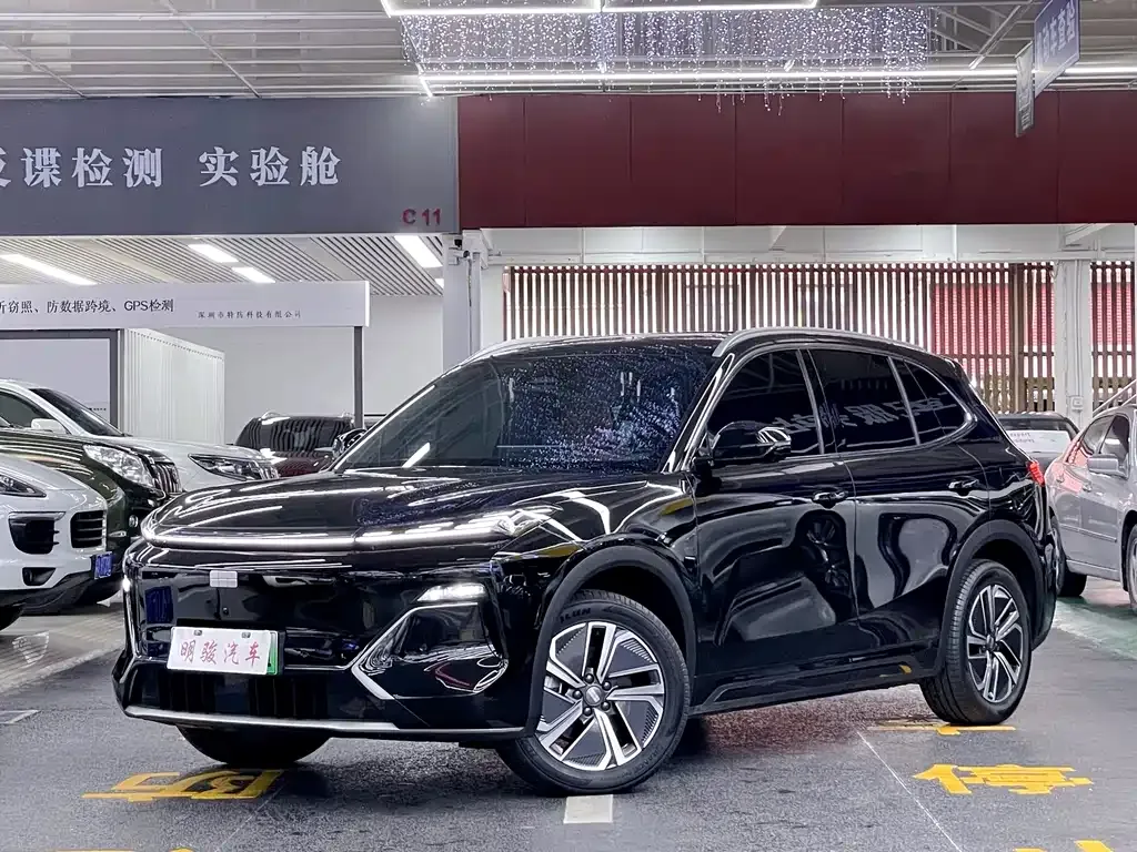 Geely Galaxy Xingjian 7 — фото 1