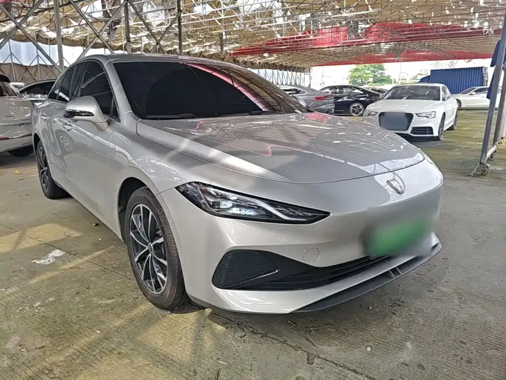 Roewe D7 — фото 6
