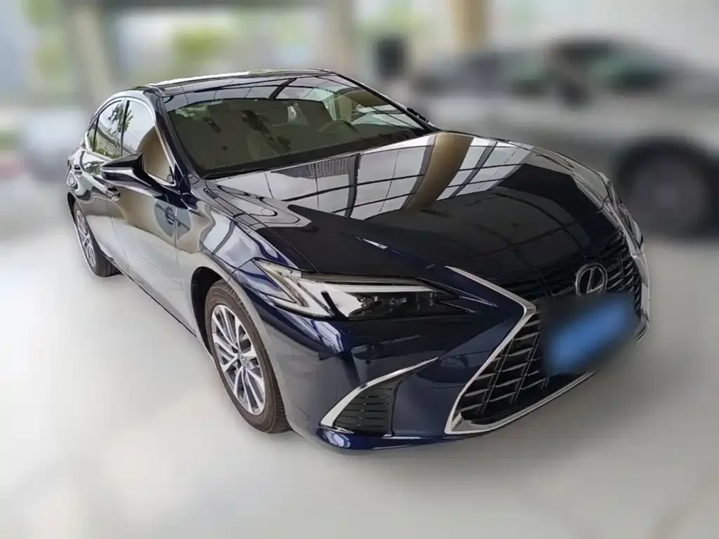 Lexus ES — фото 8