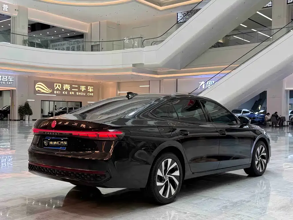 Volkswagen Passat — фото 8