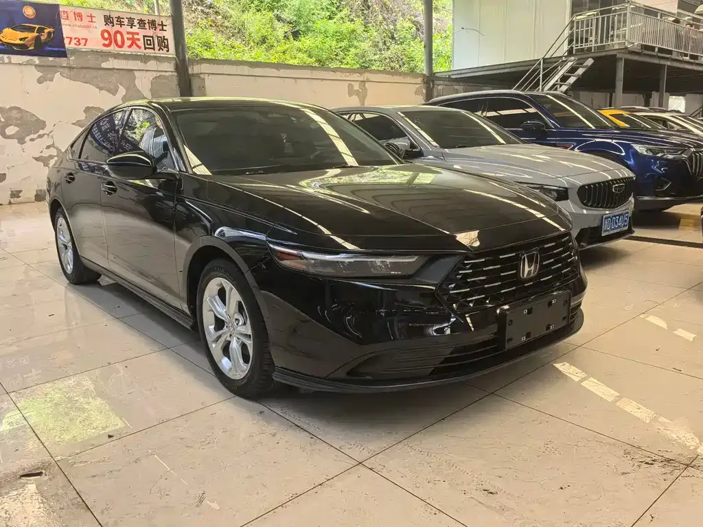 Honda Accord — фото 6