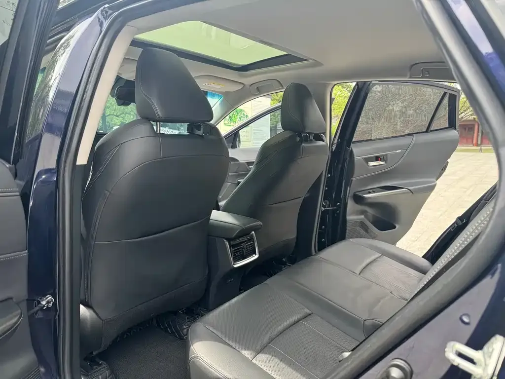 Toyota Harrier — фото 7
