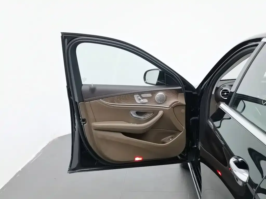 Mercedes-Benz E-Class New Energy — фото 2