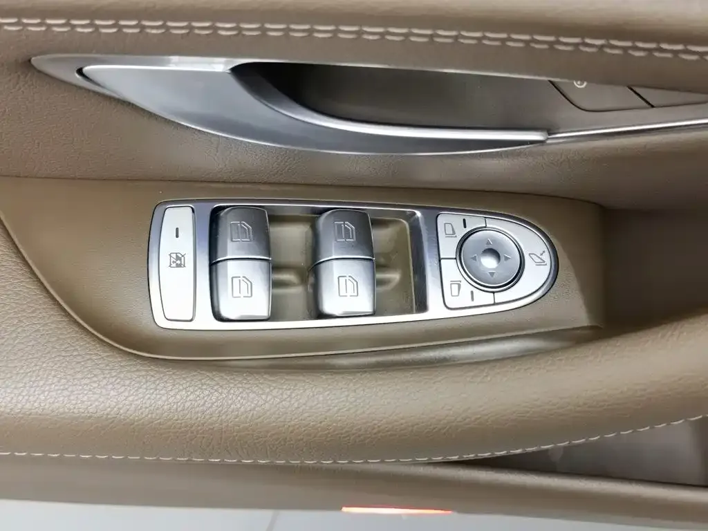 Mercedes-Benz E-Class New Energy — фото 8