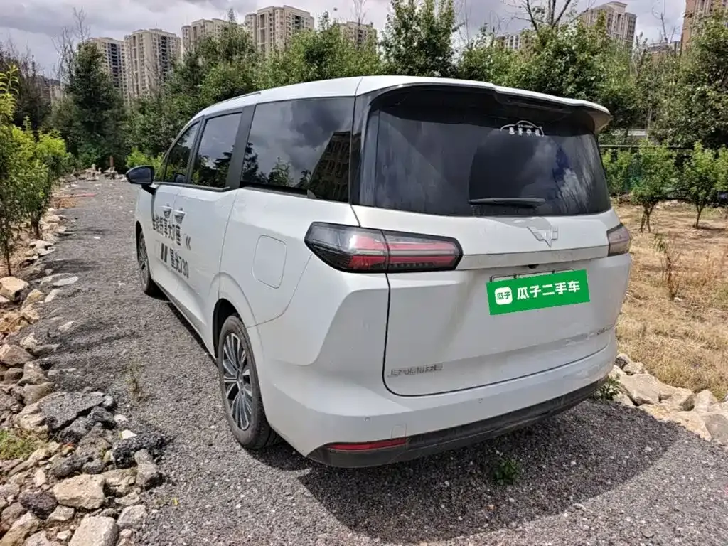 Wuling Starlight 730 New Energy — фото 10