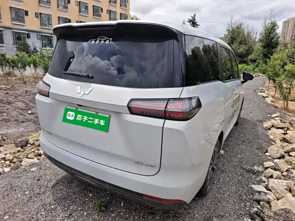 Wuling Starlight 730 New Energy — фото 6