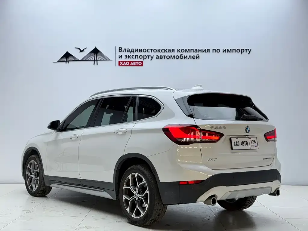 BMW X1 — фото 5