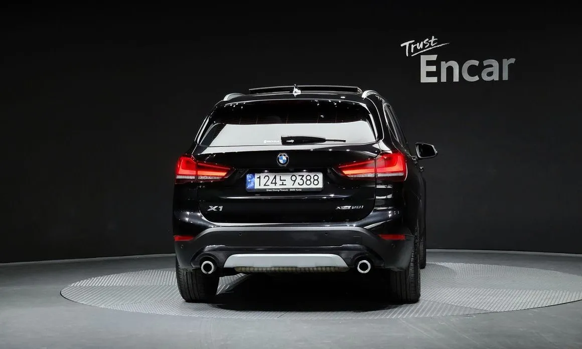 BMW X1 — фото 5