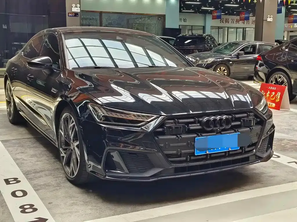 Audi A7L — фото 5
