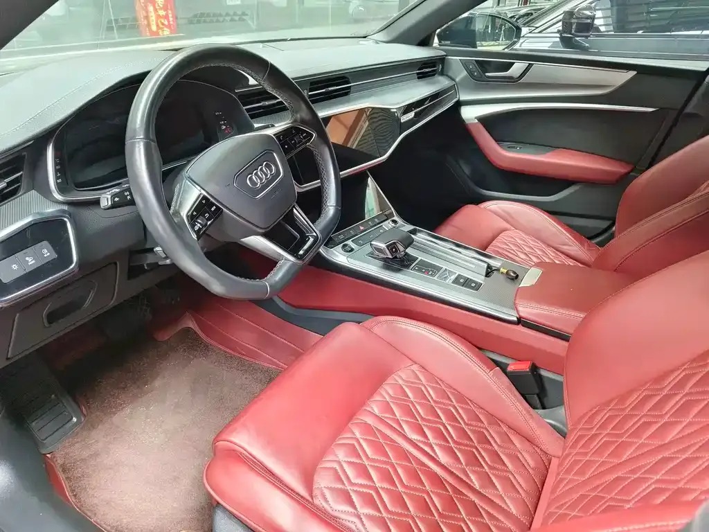 Audi A7L — фото 9