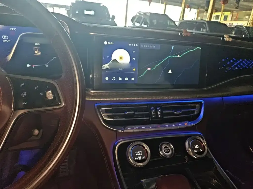Hongqi H9 — фото 5