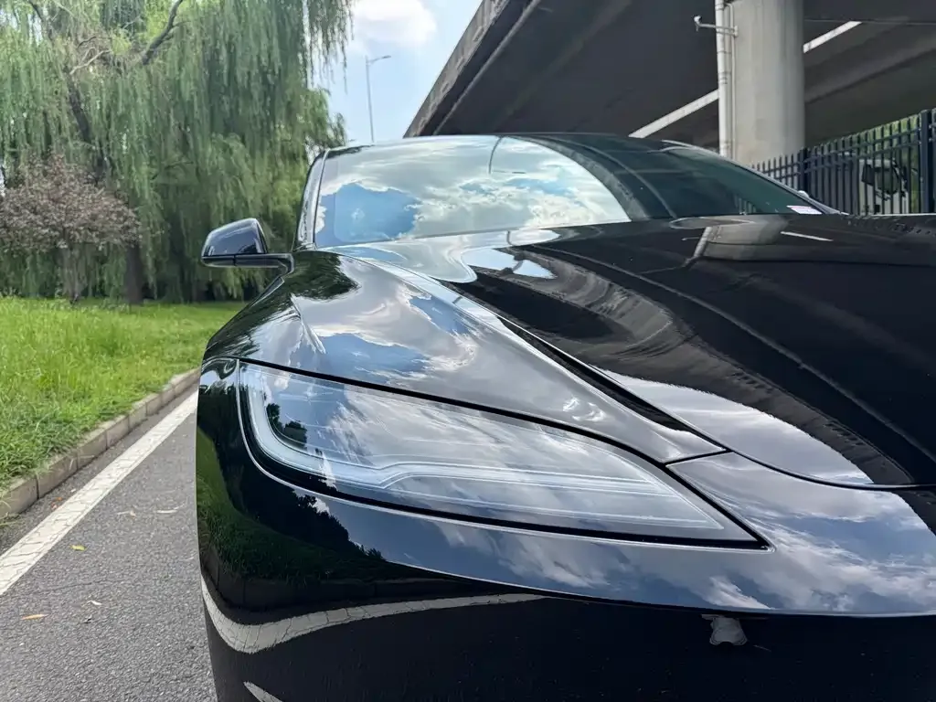 Tesla Model 3 — фото 6