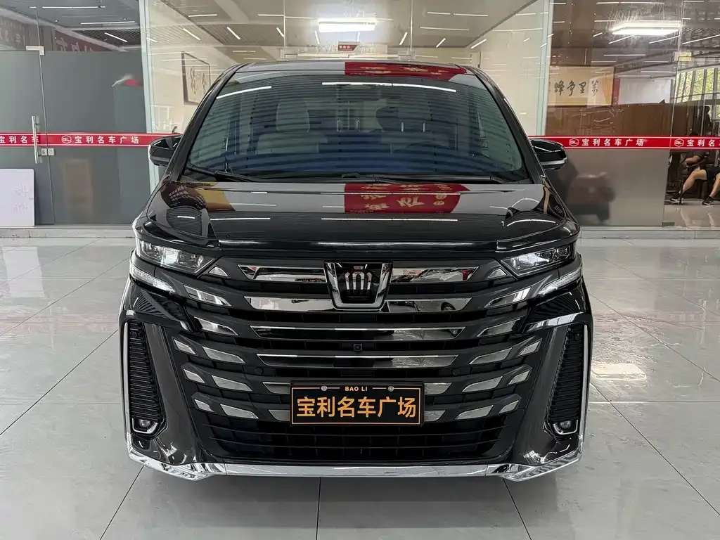 Toyota Vellfire — фото 6