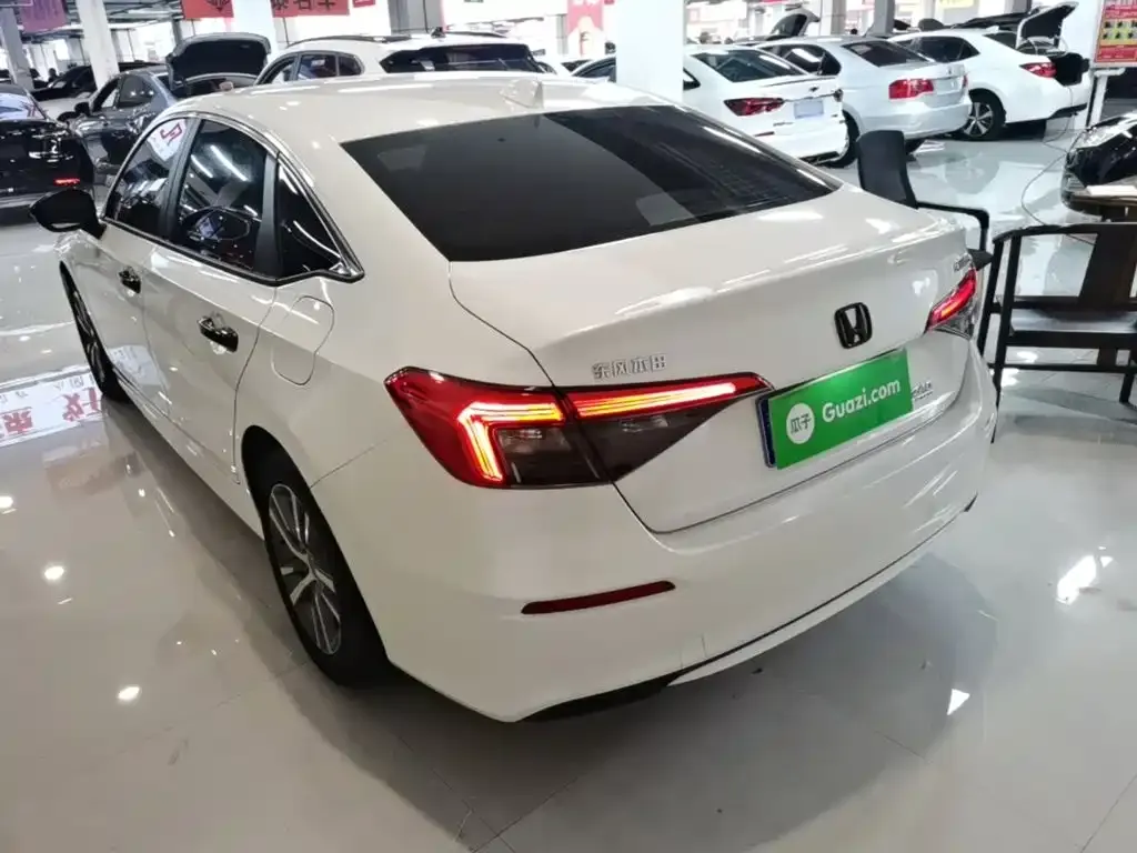 Honda Civic — фото 8