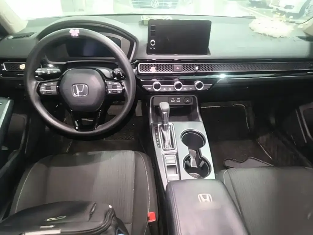 Honda Civic — фото 10
