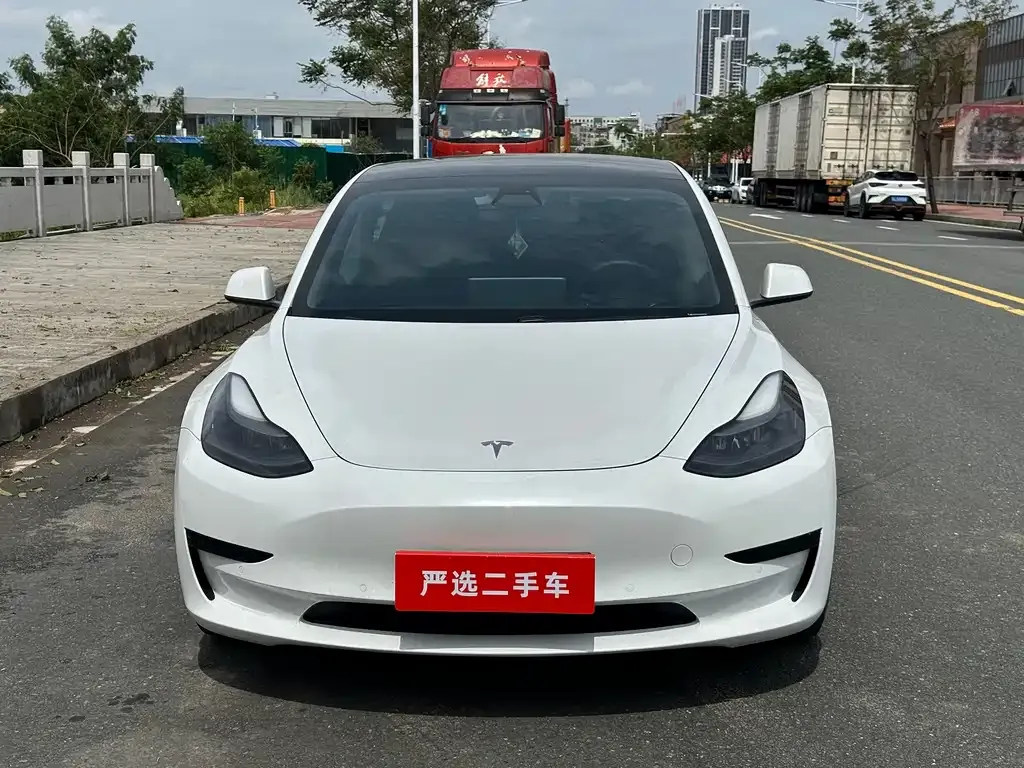 Tesla Model 3 — фото 6