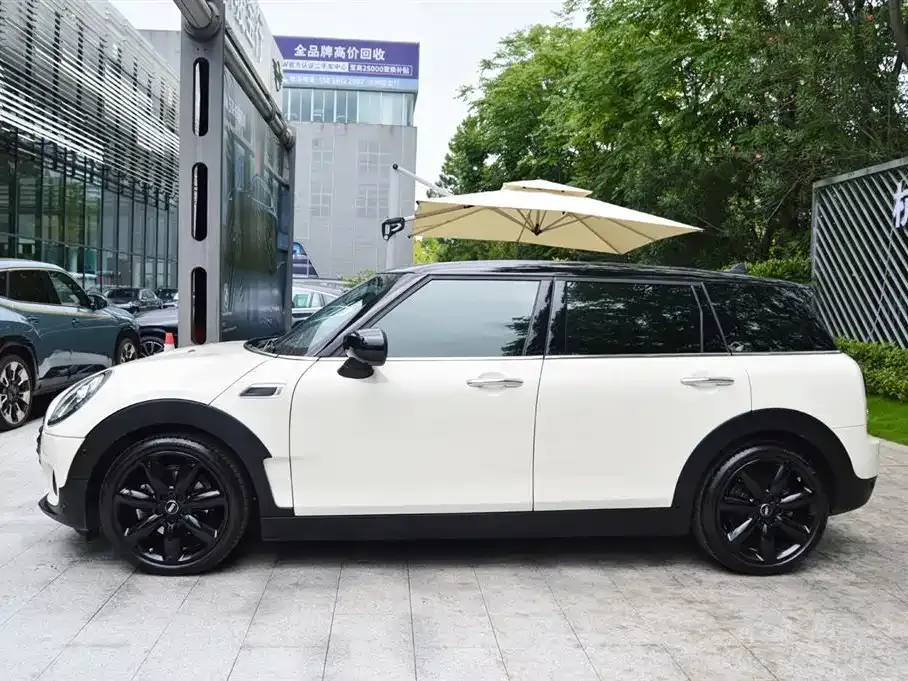 MINI Clubman — фото 10