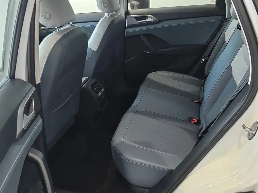 Volkswagen Tharu — фото 6