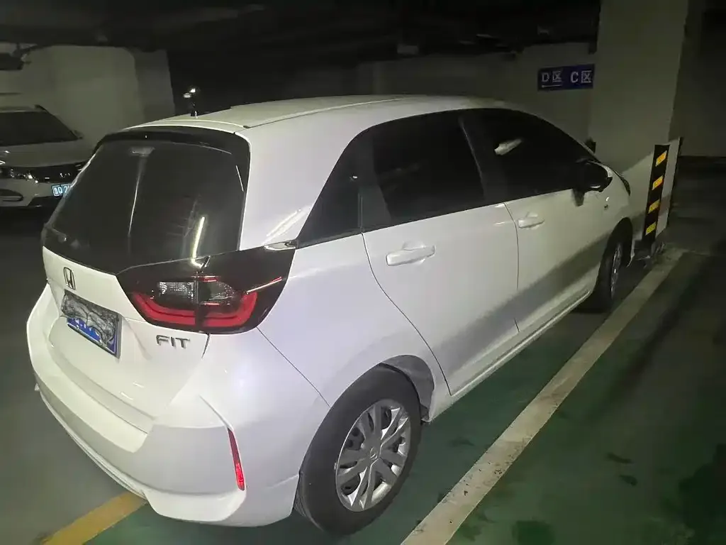 Honda Fit — фото 2
