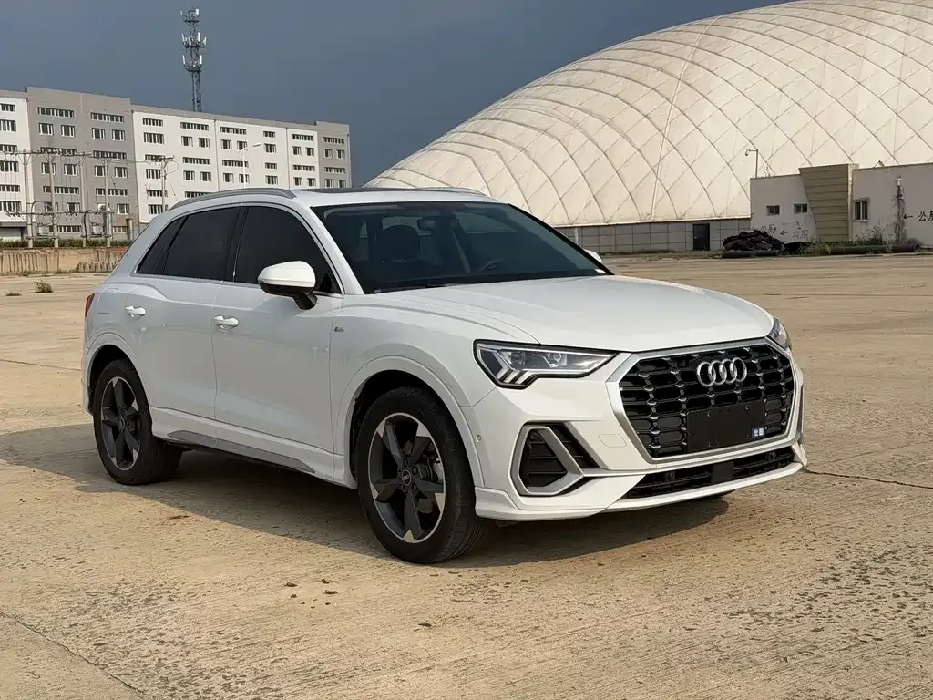 Audi Q3 — фото 7