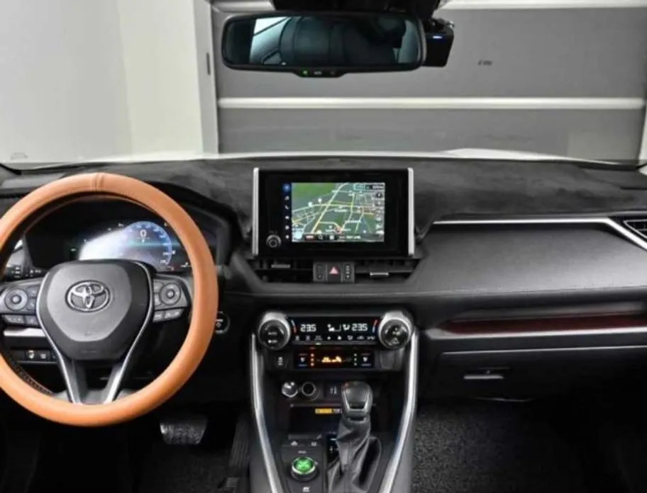 Toyota RAV4 — фото 4