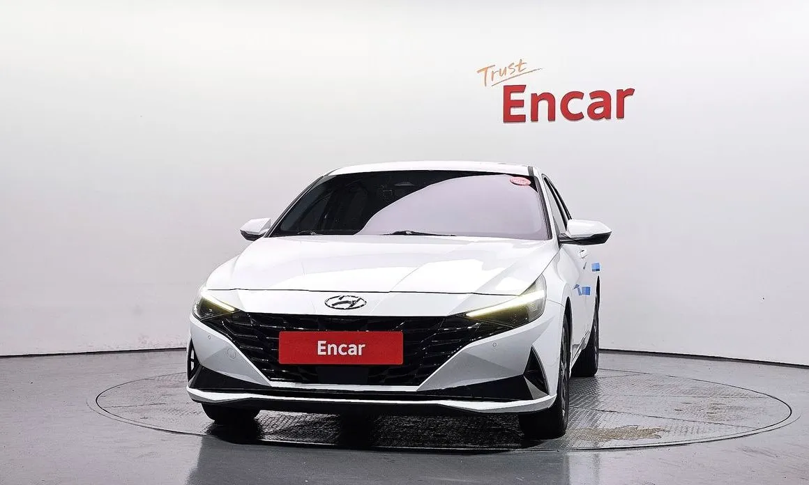 Hyundai AVANTE — фото 3