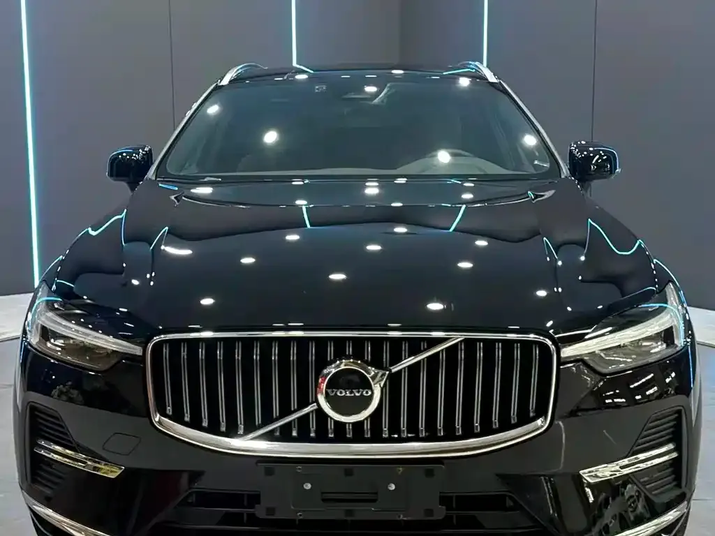 Volvo XC60 — фото 2