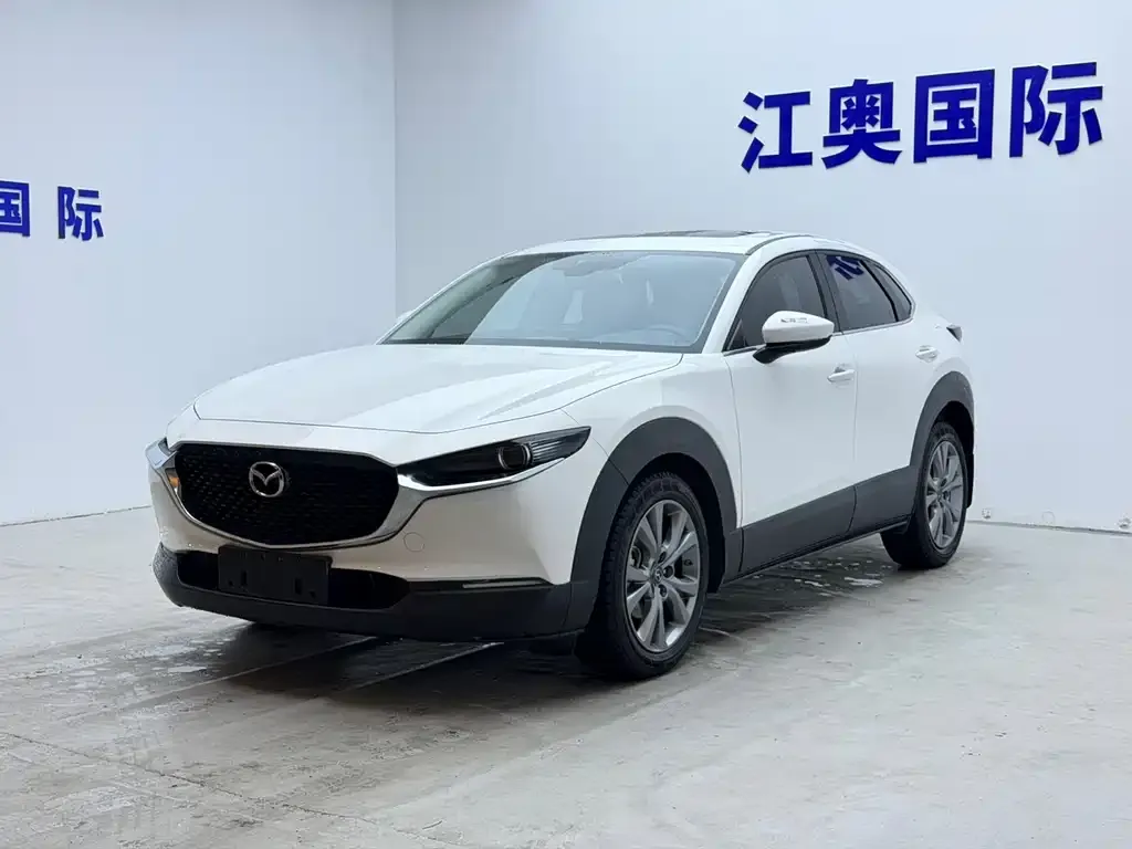 Mazda CX-30 — фото 1